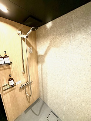 6f Shower room 2